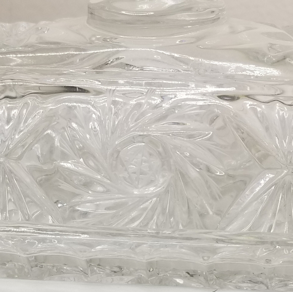 Eleanor American Cut Quarter Pound Covered Butter Dish Pinwheel Pattern - Picture 7 of 14